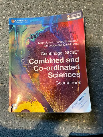 Cambridge IGCSE Combined and Co-ordinated Sciences Coursebook (Cambridge)