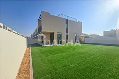 Vacant | Unfurnished | Landscaped