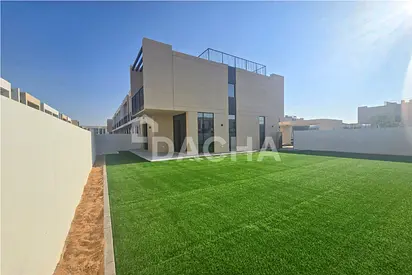 Vacant | Unfurnished | Landscaped