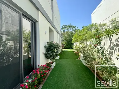 Single Row | Landscape Garden | Prime Location