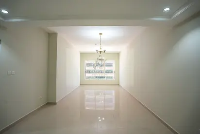 شقة 3 غرف وصالة بمساحة 2,100 قدم² | ميد روم ماستر | تكييف وباركن مجاني | 105,000 درهم