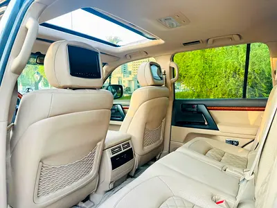 صورة 11 لـ 2015 Toyota LAND CRUISER
