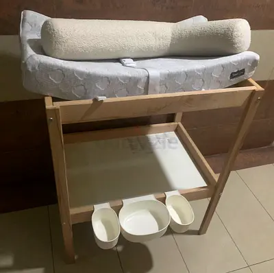 IKEA SNIGLAR Changing Table with GULLIGAST Changing Pad and noodle pillow