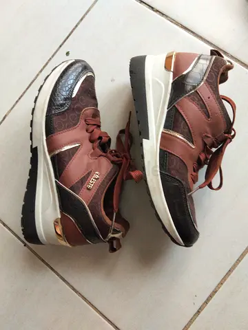 CELESTE Brown women's casual sneakers - size not specified, gently used