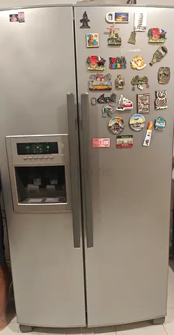 Bauknecht Side-by-Side Refrigerator with Water and Ice Dispenser