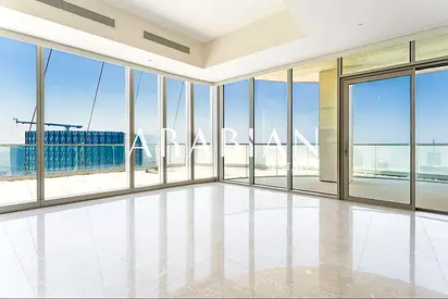 LUXURY LIVING l PENTHOUSE l AMAZING VIEW