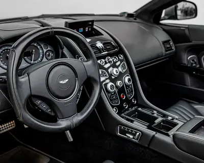 صورة 6 لـ 2019 Aston Martin DB9