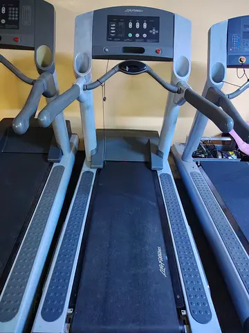 Life Fitness Treadmill - Good Working Condition