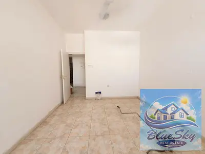 CHEAP PRICE BEAUTIFUL 1BHK APARTMENT WITH BALCONY AND CLOSE HALL JUST FOR RENT 30K