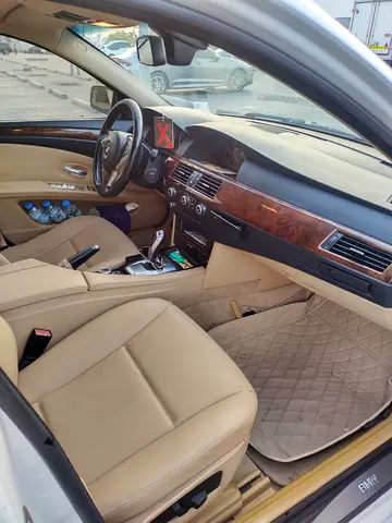 2009 BMW 5-SERIES — фото 1