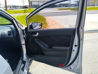 2016 KIA K3 缩略图 15