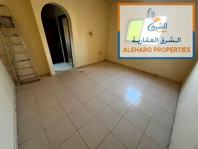 غرفة وصالة _ مساحة كبيرة_ موقع مميز وحيوي_ بجوار حديقة السيدات _سهل المخرج للشارقة ودبي