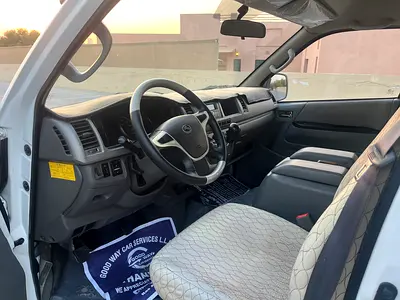 صورة 11 لـ 2022 Toyota HIACE