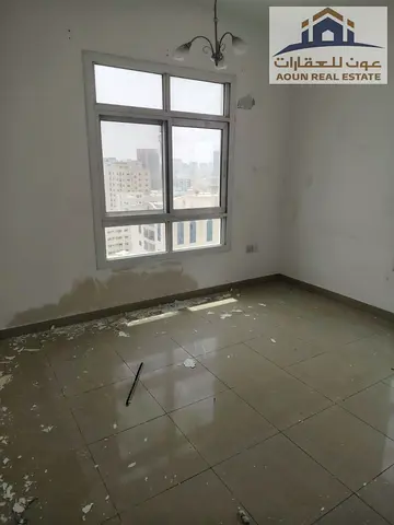 شقة غرفتين وصالة واسعة للإيجار، بتصميم عصري وتشطيبات ممتازة، صالة مشرقة ومساحات مريحة، موقع مميز قريب من المحلات والمطاعم وجميع الخدمات الأساسية، فرصة