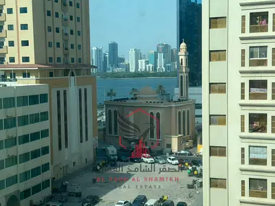 افخم شقة غرفتين وصالة بلكونة شهر مجاناً بسعر مميز تسهيلات تصل 9 دفعات موقع مميز سهل المخرج علي دبي