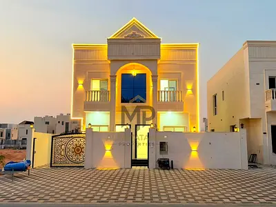 فيلا مميزة بالحليو من المالك مباشرة قريبه بجميع الخدامات