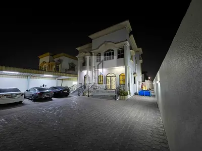 للبيع بمنطقه الروضه 3 بسعر مغري لمده اسبوع