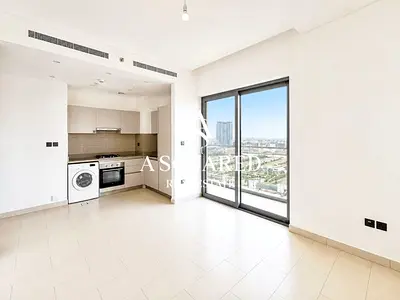Unfurnished | Tenanted | Mid-floor