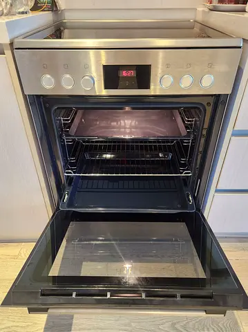 BOSCH  Free standing Cooker/oven (HKQ38A150M)