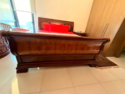 Bed room