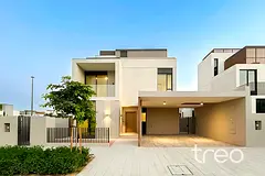 Large Plot | 4BR + Sky Lounge + Family Room