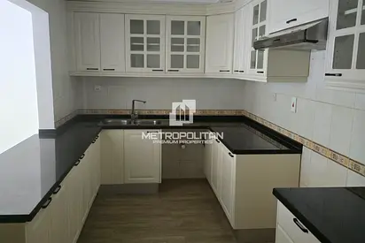 Unfurnished | 4 Bathrooms | 1 Cheque | High Floor
