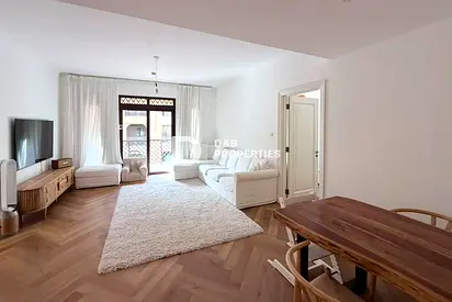 UPGRADED | STYLISH | PRIME LOCATION