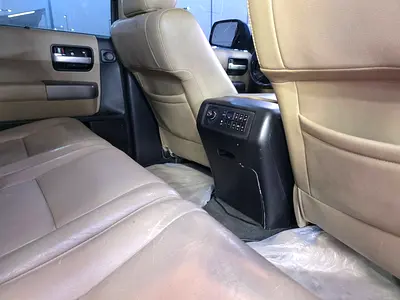 2012 Toyota SEQUOIA — фото 17