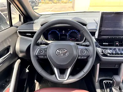 2025 Toyota COROLLA CROSS — фото 7