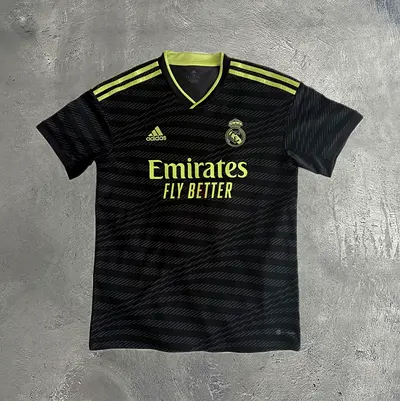 Real Madrid 2022/23 Adidas Third Kit Size Medium