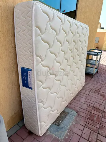 Queen Size Mattress Cooltech in excellent condition