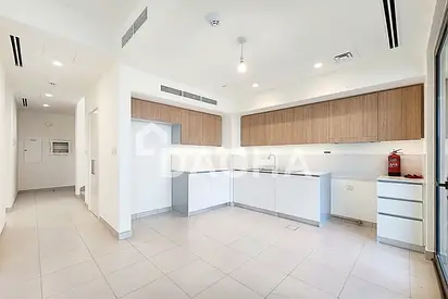 SINGLE ROW | EXCLUSIVE | UNFURNISHED | LANDSCAPED