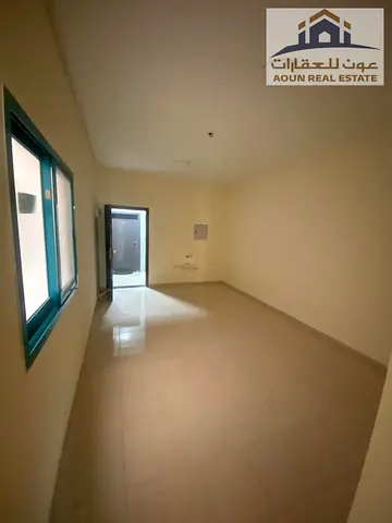 🔥 **Unmissable opportunity in Al Qasimia! 2-bedroom apartment with a living room for just AED 34,000, plus one month free | Payment plan of up to 6 i