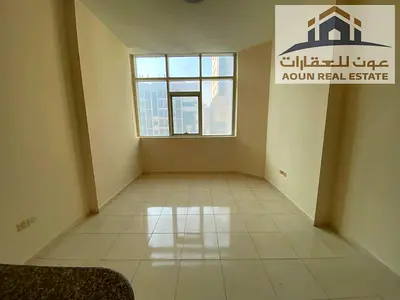 تفضل بصيغة تسويقية جذابة للنشر في واتساب أو مواقع العقارات:  🏡 **للإيجار – استوديو واسع في النهضة، الشارقة**  ✨ استوديو بمساحة كبيرة يوفر الراحة والخ
