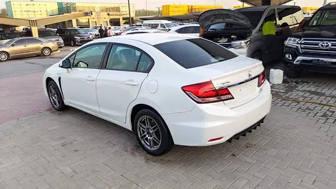 2015 Honda CIVIC — фото 3
