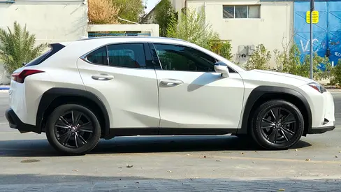 صورة 8 لـ 2023 Lexus UX-SERIES