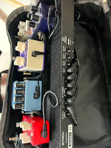 John Mayer silver Sky SE Strat-style Electric Guitar with Gig Bag - great Condition WITH PEDALS