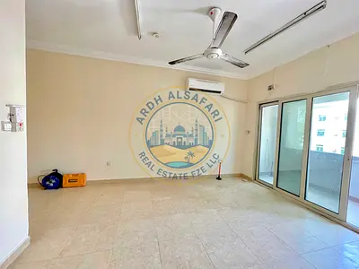 Luxury 1bhk front of road with big balcony