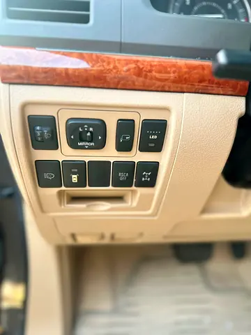 صورة 14 لـ 2015 Toyota LAND CRUISER