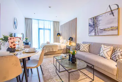 Lovely Studio in Business Bay I Marquise Square