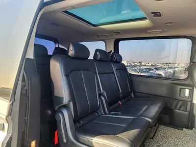 2022 Hyundai STARIA photo 12
