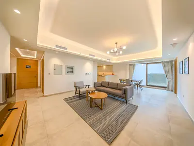 BRAND NEW l FULLY FURNISHED l ALL BILLS INCLUDED