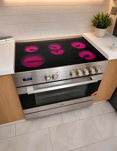 Midea Full Electric Digital Cooking Range Sam Like New Condition 90cm