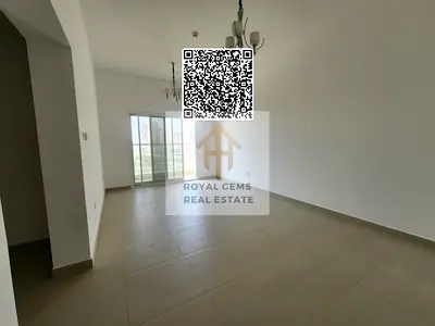 شقة جديدة كلياً غرفتين وصالة // جاهزة للسكن // غرف واسعة // شرفة مطلة على المدينة // شقة جاهزة للبيع في قرية الأميرة