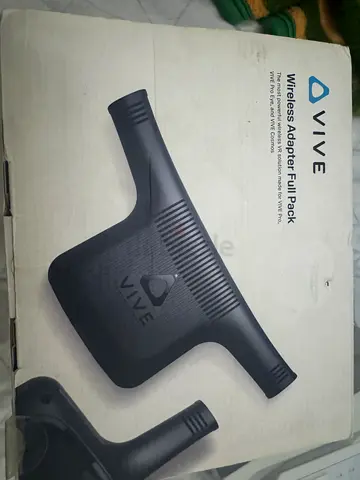 HTC VIVE Wireless Adapter Full Pack for VIVE Pro and Cosmos