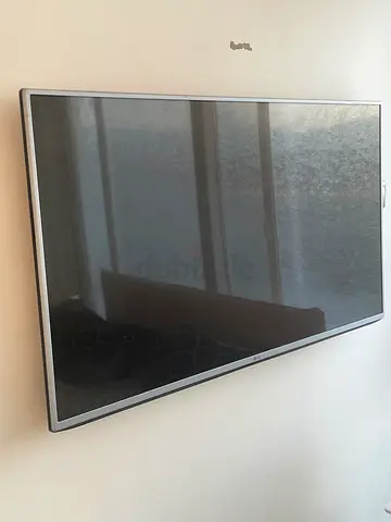 Lg tv doesn’t work need fixing