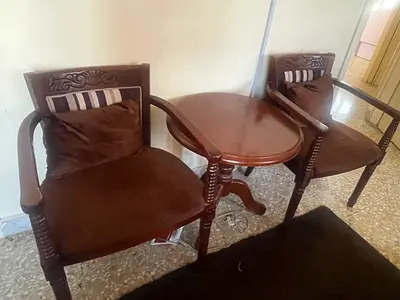 2Chairs with table