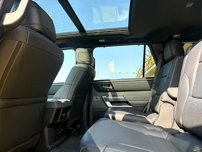 صورة 9 لـ 2024 Toyota SEQUOIA