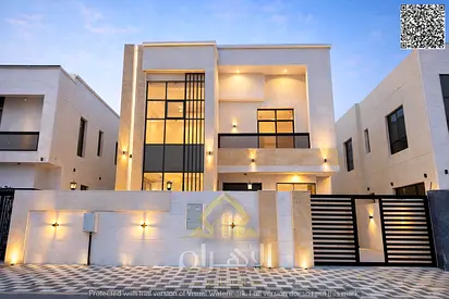 للبيع فيلا فاخرة 5 غرف نوم  - مكيف مركزي - بمقدم 10% وقسط شهرى يبدأ منـ5000 درهم بسعر استثنائي شامل التسجيل