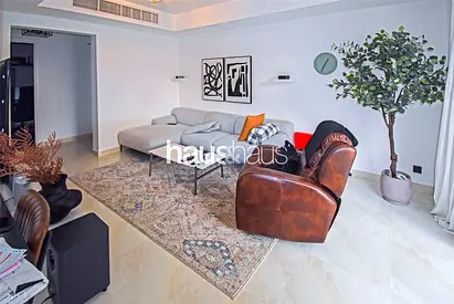 Upgraded | Large Plot | Vacant Soon | Internal